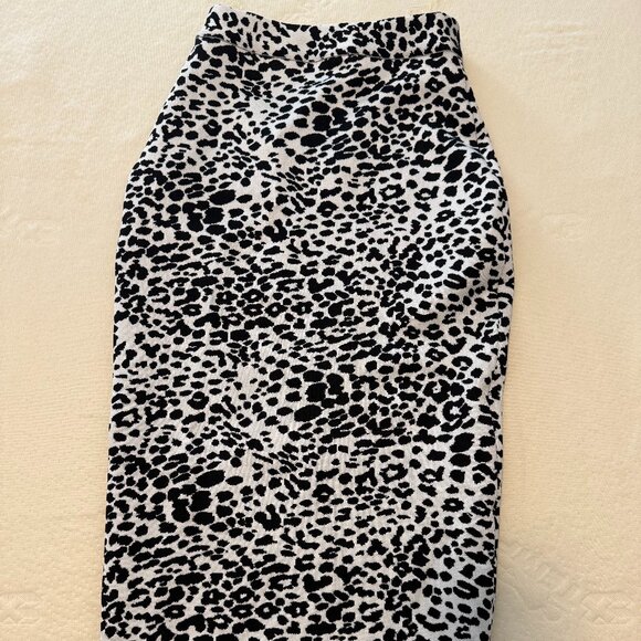 House of CB Bodycon Midi skirt animal print, small. Worn once, like new. - Picture 1 of 2